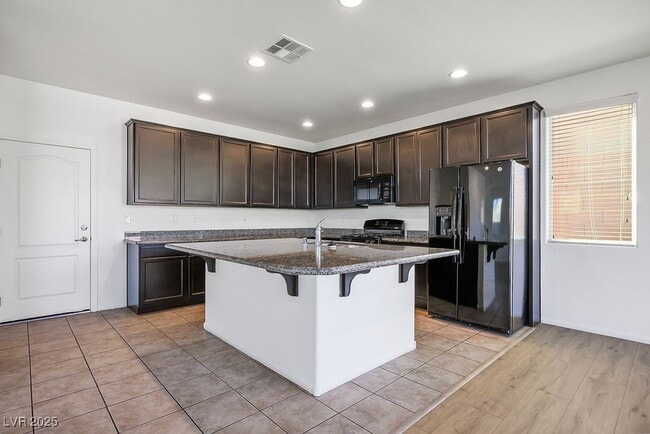 Building Photo - 9660 Pictou Ct