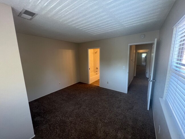 Building Photo - Home for Rent in West Sacramento's Touchst...
