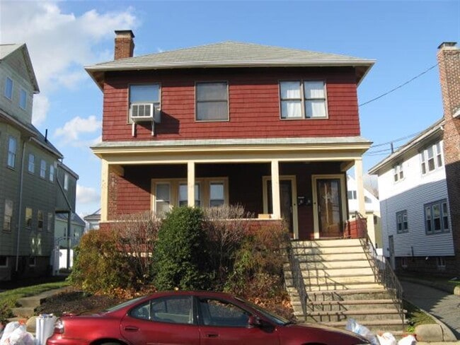 Building Photo - 19 Quincy St
