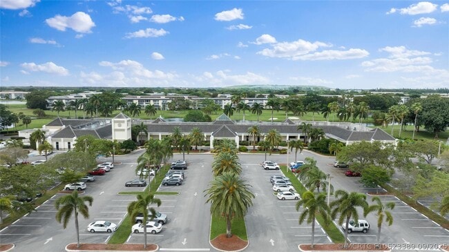 Building Photo - 2710 Nassau Bend