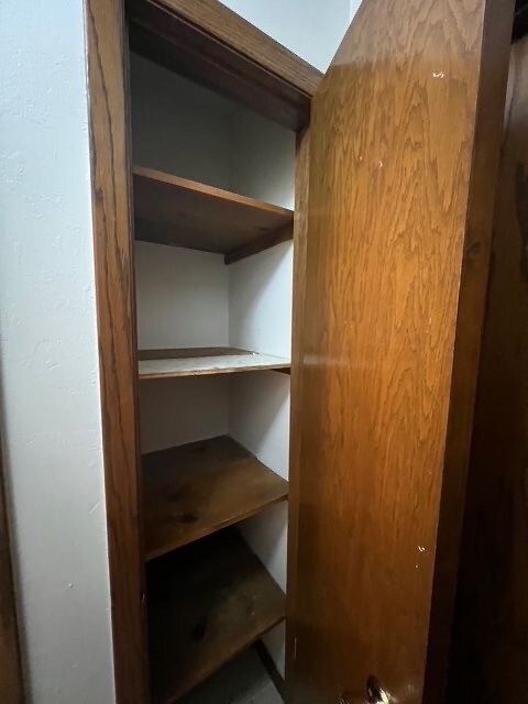 Building Photo - 909 Genrich St