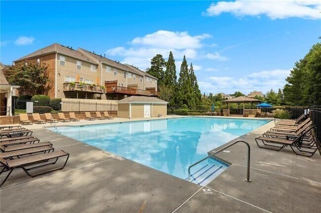 Building Photo - 11065 Brunson Dr