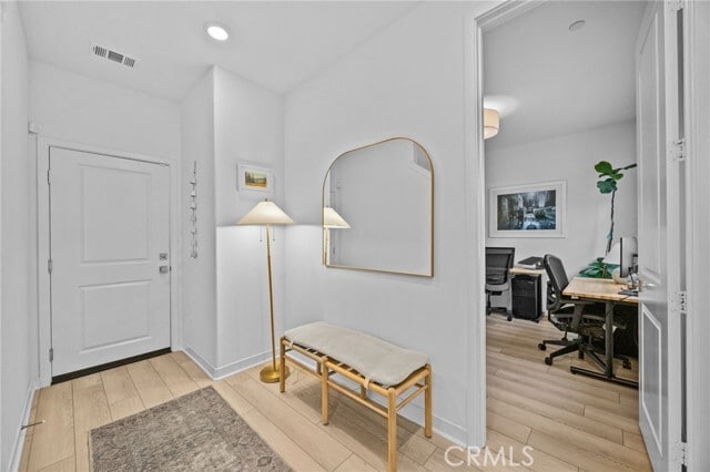 Building Photo - 323 Adela