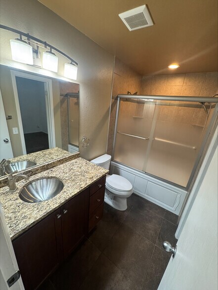 upstairs bathroom - 5879 S Oak St