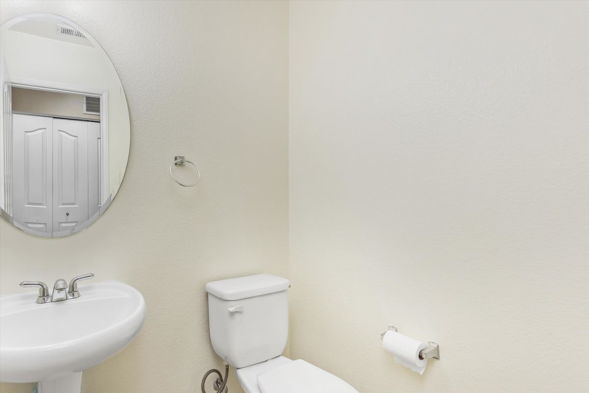 Building Photo - 7353 Ellena W