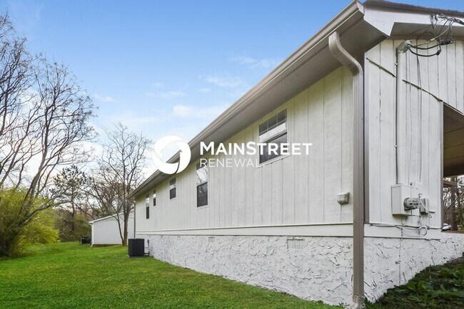 Building Photo - 3 Bedroom Pet-Friendly Home in Covington, ...