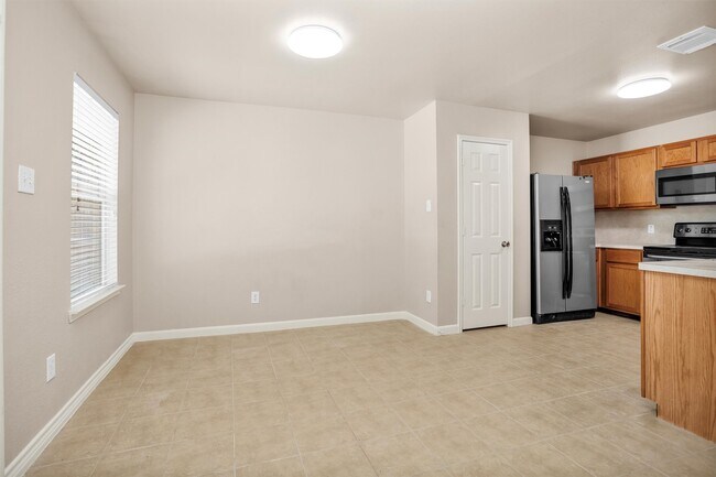 Building Photo - 13852 Running Bear Dr
