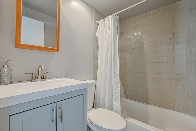 Building Photo - 2222 N Harlem Ave