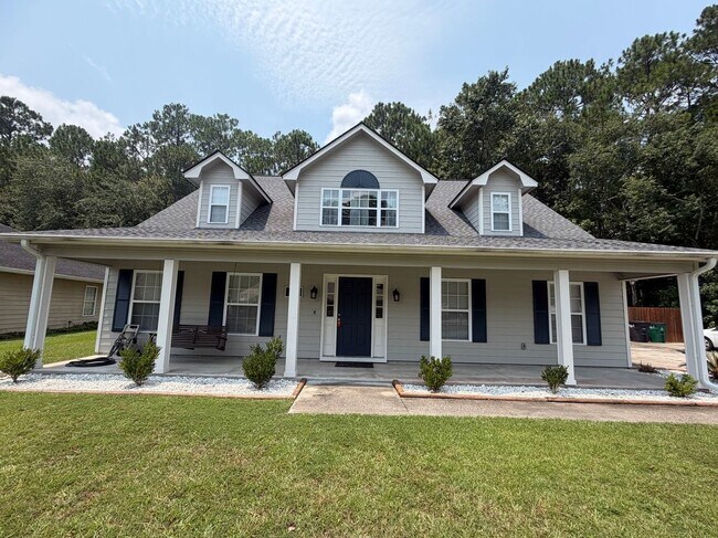 Building Photo - 4BR/3BA Home For Rent