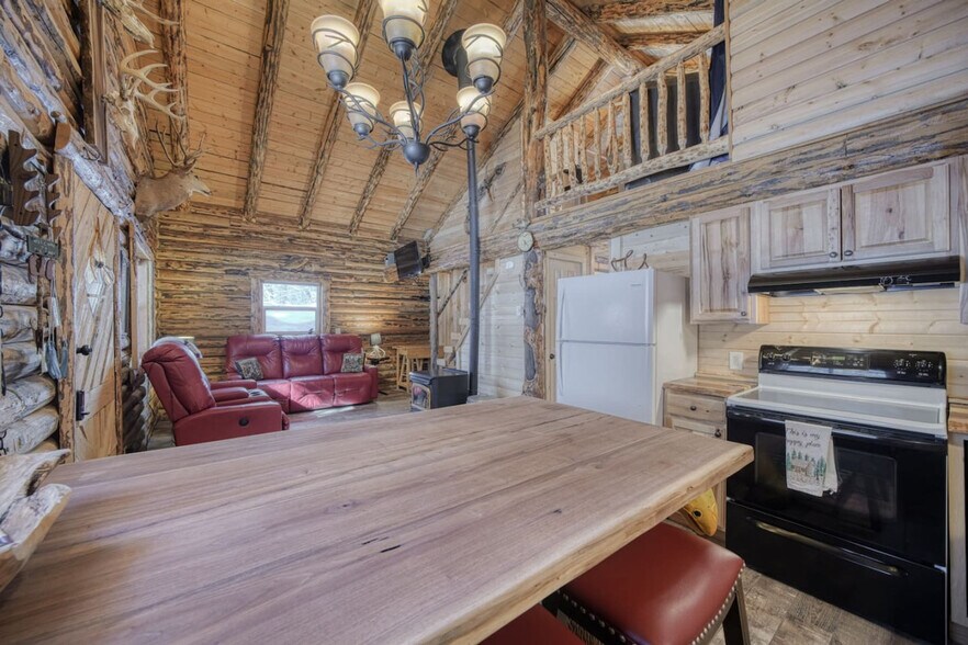 Building Photo - 3980 Bootjack Dr