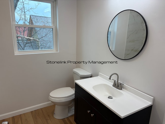 Building Photo - 1014 Douglas Ave