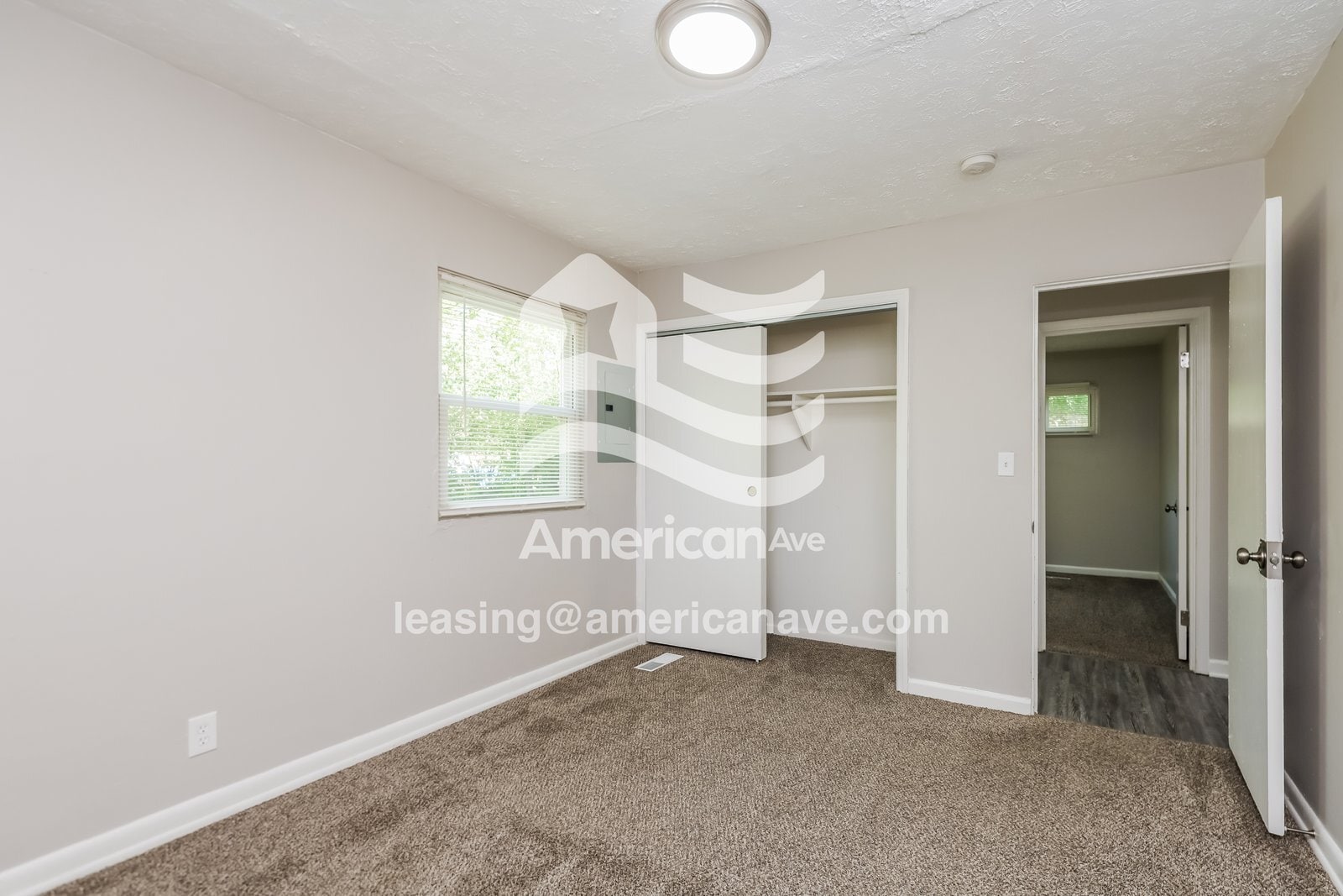 Building Photo - 3907 Larkspur Dr