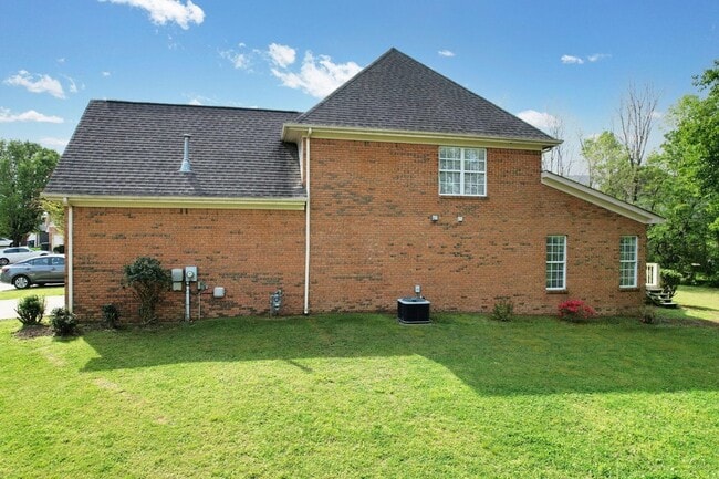 Building Photo - 3064 Igou Crossing Dr