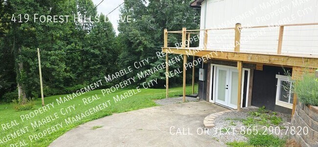 Building Photo - 419 Forest Hills Dr