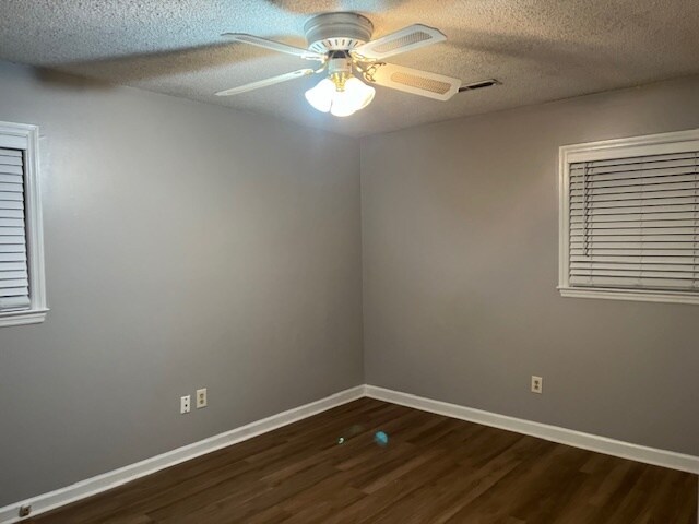 3 Bedroom 2 Bath Home for Rent with 1/3 acre yard in South Pinepoint Subdivision of West Ashley - 1934 Ivy Hall Rd