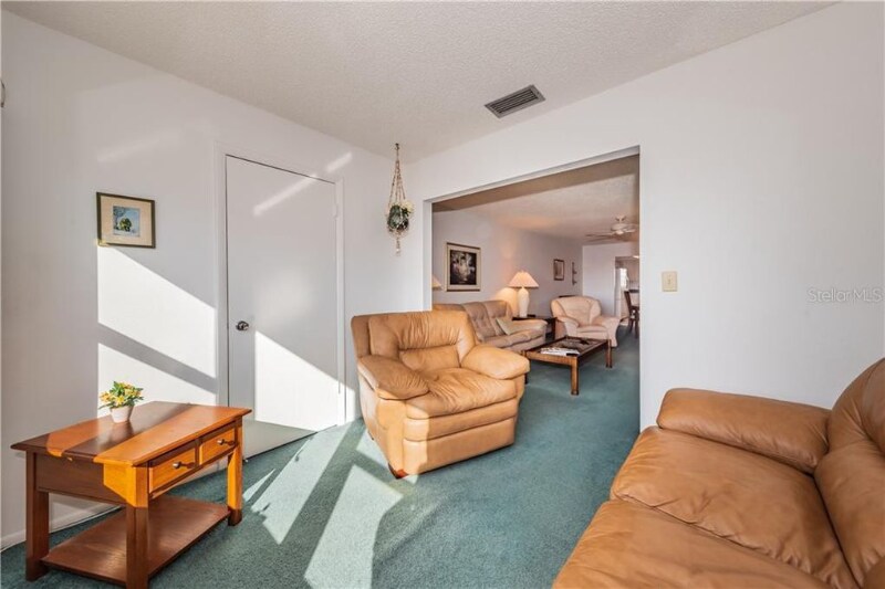 Building Photo - 8 Glencoe Pl