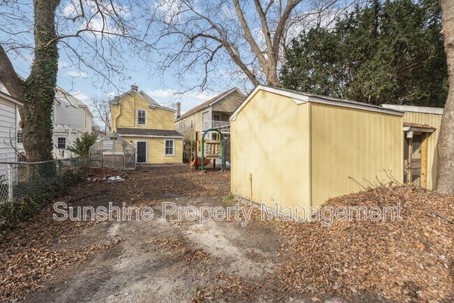 Building Photo - 207 Florida Ave