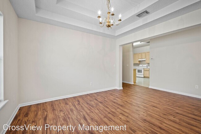 Building Photo - 4 br, 2 bath House - 708 Sharon Ct.