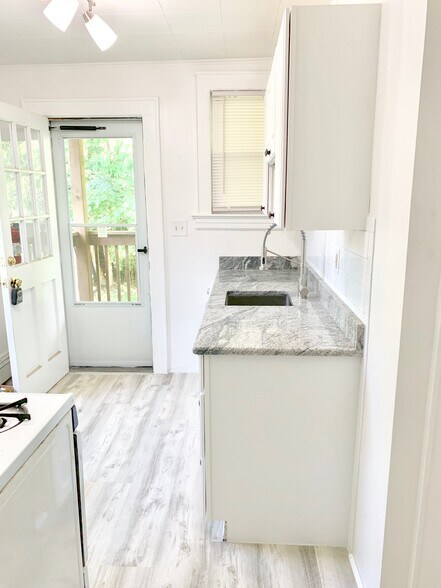 Building Photo - 55 Wetmore Ave