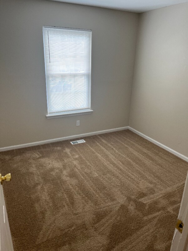 Building Photo - 1623 Sudbury Ct