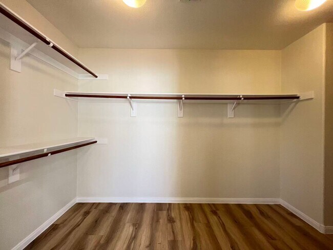 Building Photo - 9924 Antelope Canyon Ave