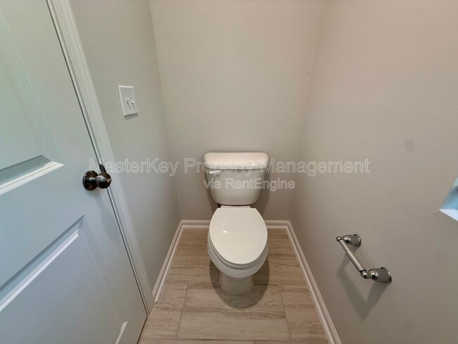 Building Photo - 181 Millennium Dr