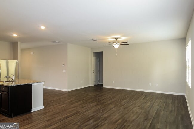Building Photo - 4261 Kendrick Cir