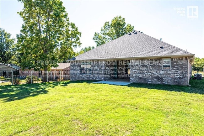 Building Photo - 44 Watson Ln