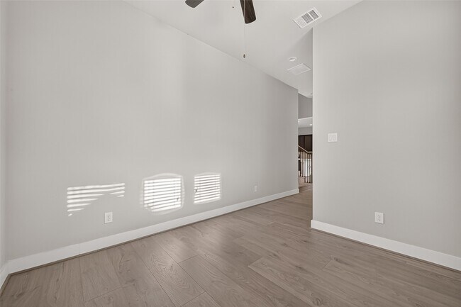 Building Photo - 8802 Hollister Pine Ct