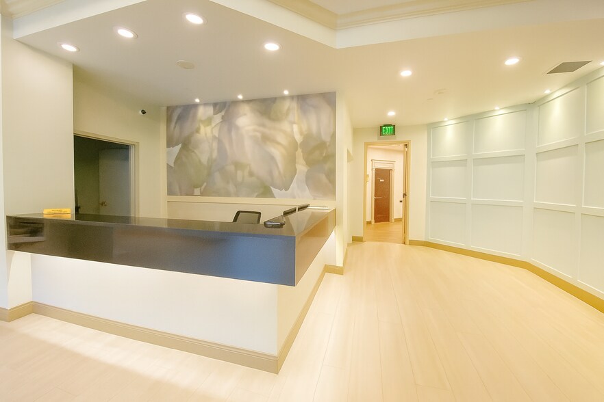 Building Photo - 4808 Moorland Ln