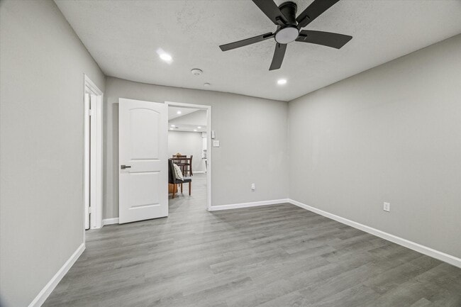 Building Photo - 4934 Deerwood Cir