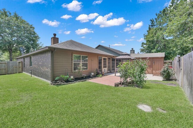 Building Photo - 973 Doire Dr