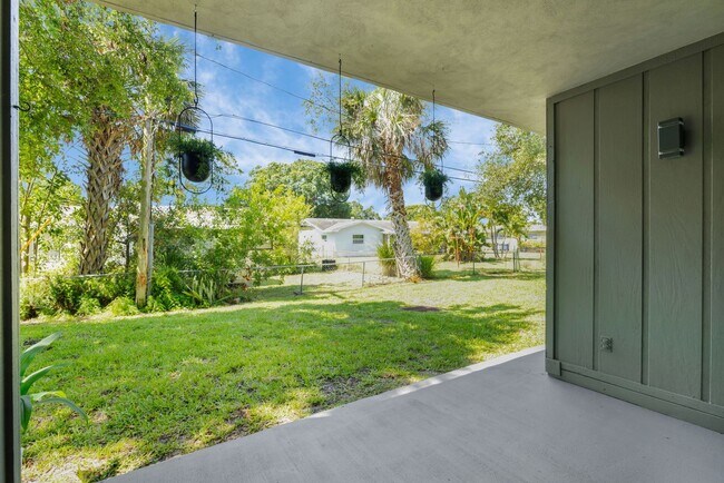 Building Photo - Outstanding two-bedroom, two-bath property...