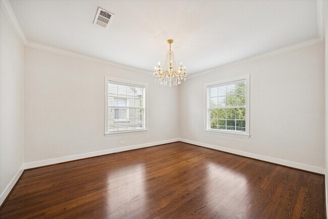Building Photo - 2043 Colquitt St