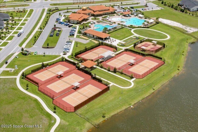 Building Photo - 7921 Mocan Ct