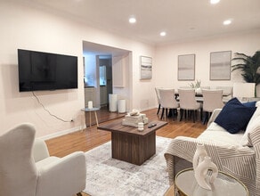 Building Photo - 2945 SW 18th St