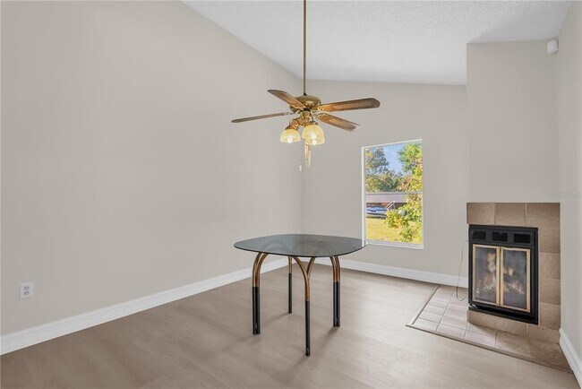 Building Photo - 5237 Macadamia Ct