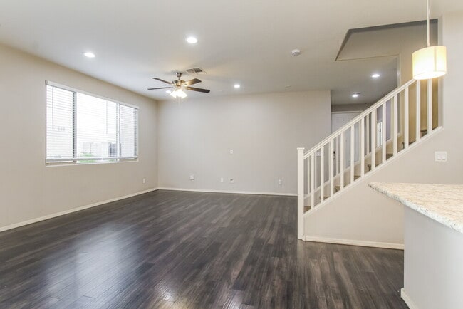 Building Photo - 16417 W Latham St