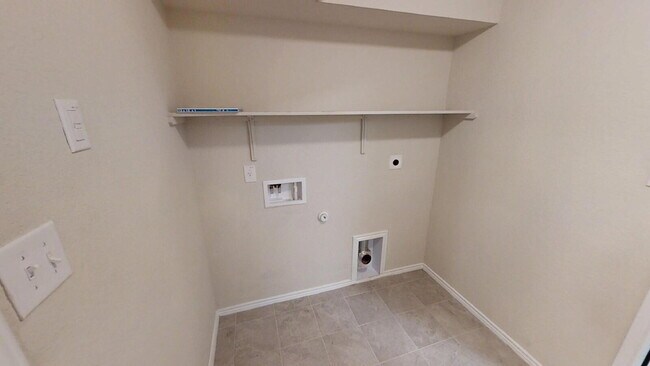Building Photo - "Charming 4-Bed Home in Copperas Cove with...