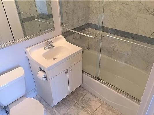 Building Photo - 50 Lexington Ave