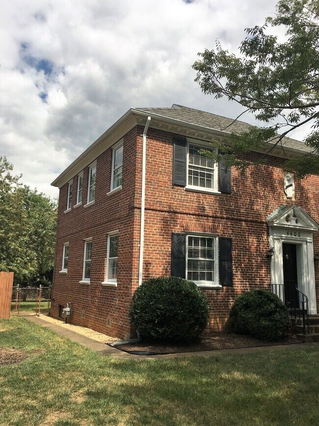 Building Photo - 4406 Augusta Ave