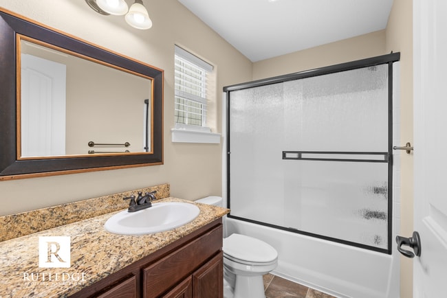 Building Photo - Gorgeous Townhome in Historic Jacksonville / 2 Master Suites