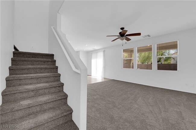 Building Photo - 6236 Halstead Ct