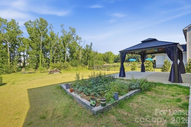 Building Photo - 6532 Wildbrook Dr