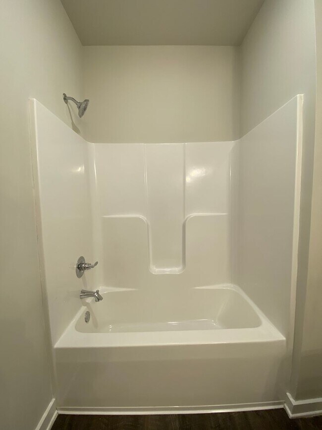 Building Photo - Home for Rent in Weaver AL... Available to View Now!!!