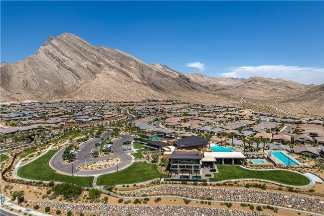 Building Photo - Exquisite 6-bed/ 6-bath residence nestled within the prestigious, guard-gated community of Revere...