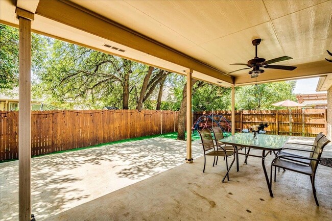 Building Photo - 2532 Ericanna Ln