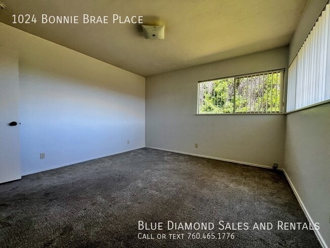 Building Photo - 1024 Bonnie Brae Pl