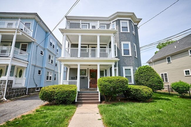 Building Photo - 1873 Hyde Park Ave