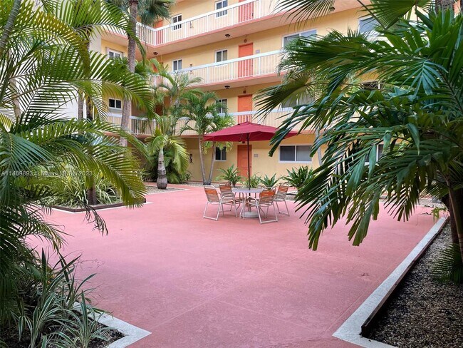 Building Photo - 7830 Camino Real